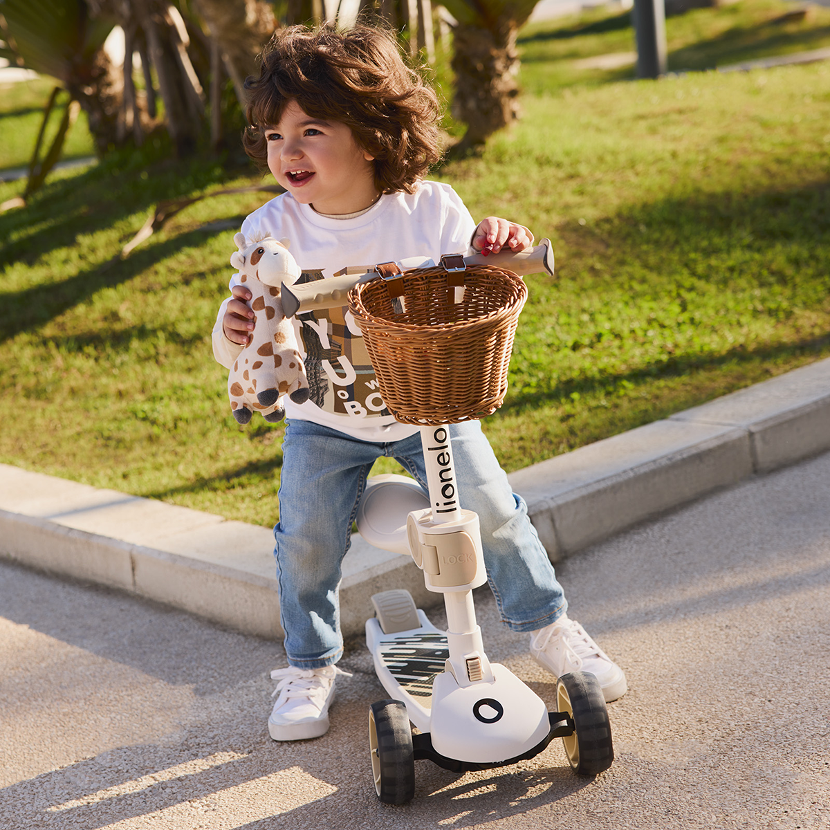 children's scooter product view 3 Lionelo Franky Beige Latte