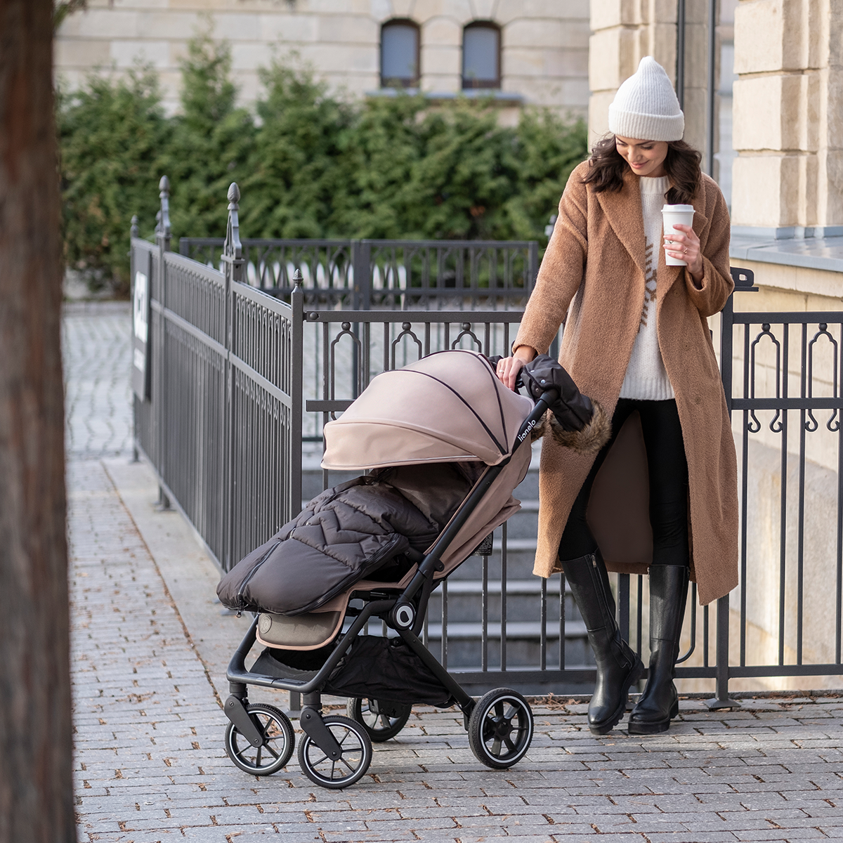 stroller footmuff product view 3 Lionelo Frode Black Carbon