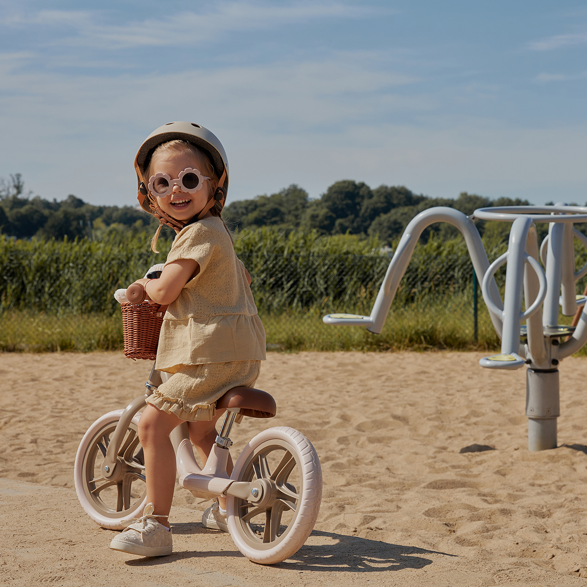 children's bicycle product view 2 Lionelo Alex Plus Pink Rose