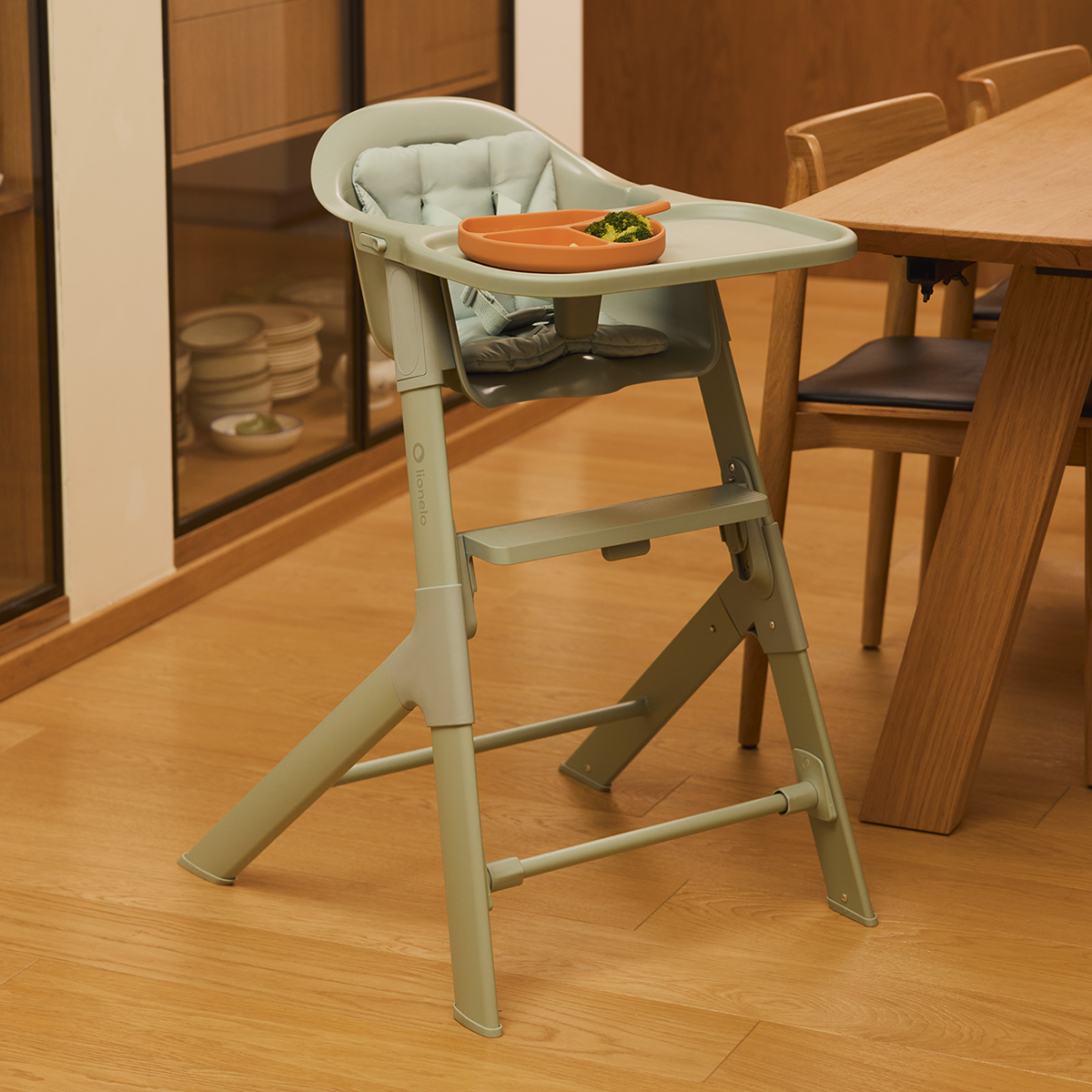high chair product view 6 Lionelo Beny Beige Sand