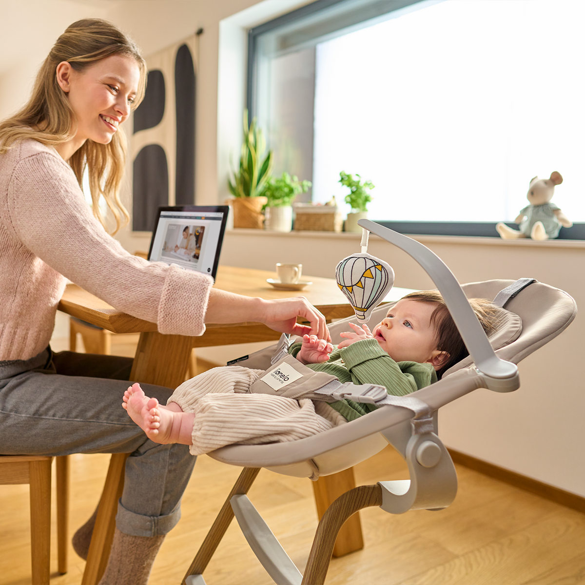 high chair product view 2 Lionelo Dalia Set Grey Stone Natural