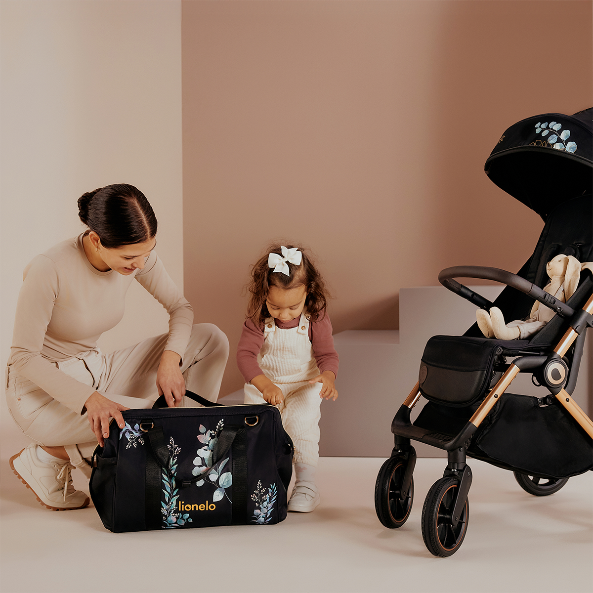 stroller travel bag product view 5 Lionelo Ida Black Onyx