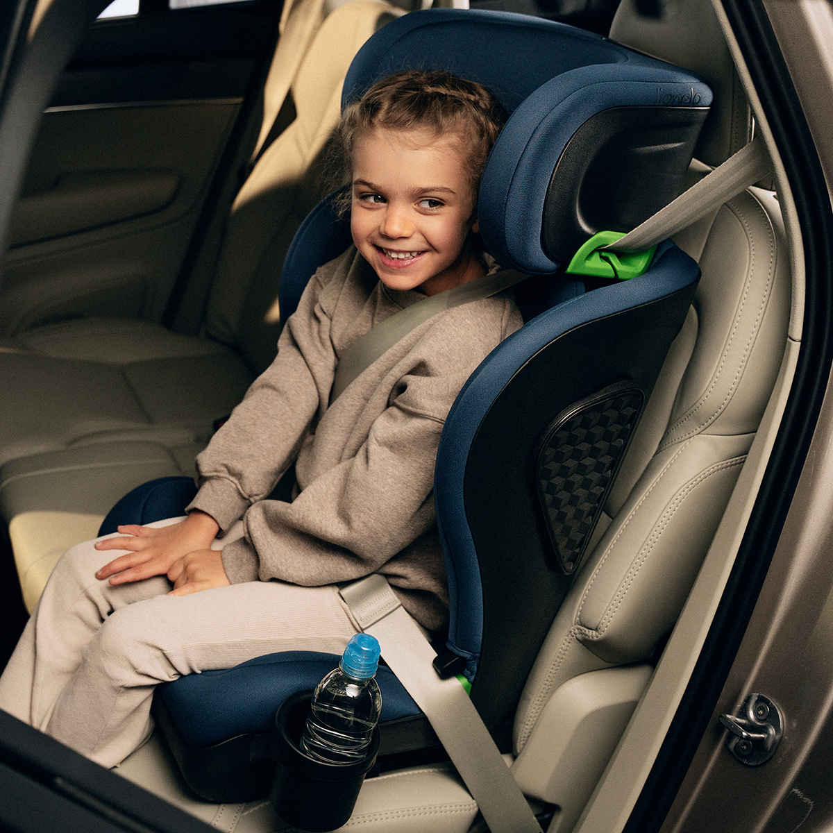i-Size booster car seat product view 2 Lionelo Neal i-Size Pink Lilac