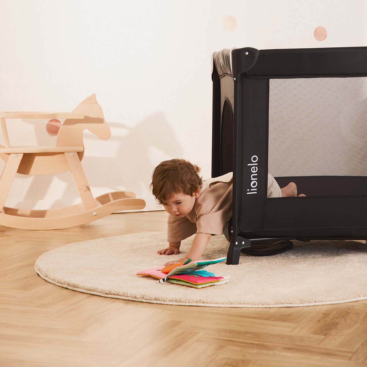 travel cot product view 2 Lionelo Stefi Beige Sand
