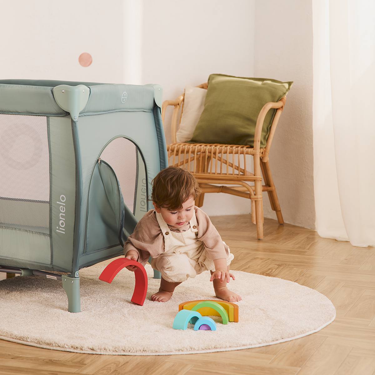 travel cot product view 2 Lionelo Stefi Plus Grey Multicolor
