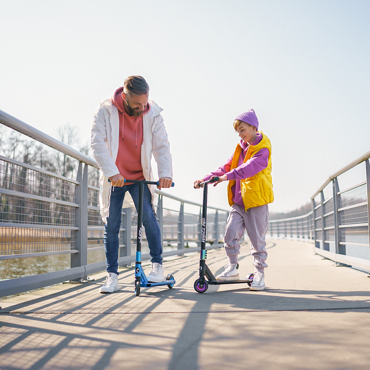 children's scooter product view 2 Lionelo Whizz Green Lime Black